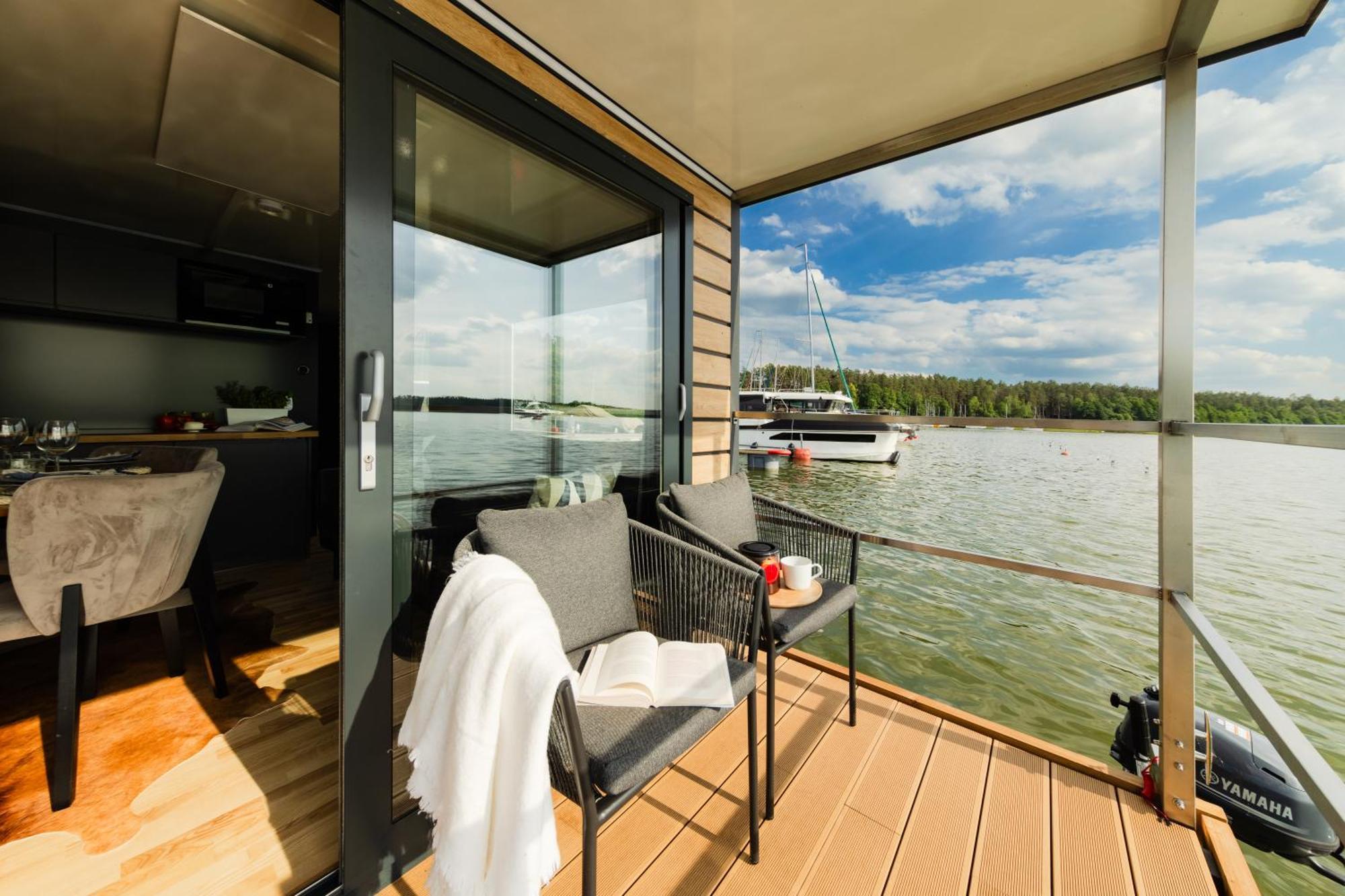 Domek Na Wodzie - Houseboat -Sauna, Taras Na Dachu, Dwie Sypialnie Mikołajki Ngoại thất bức ảnh