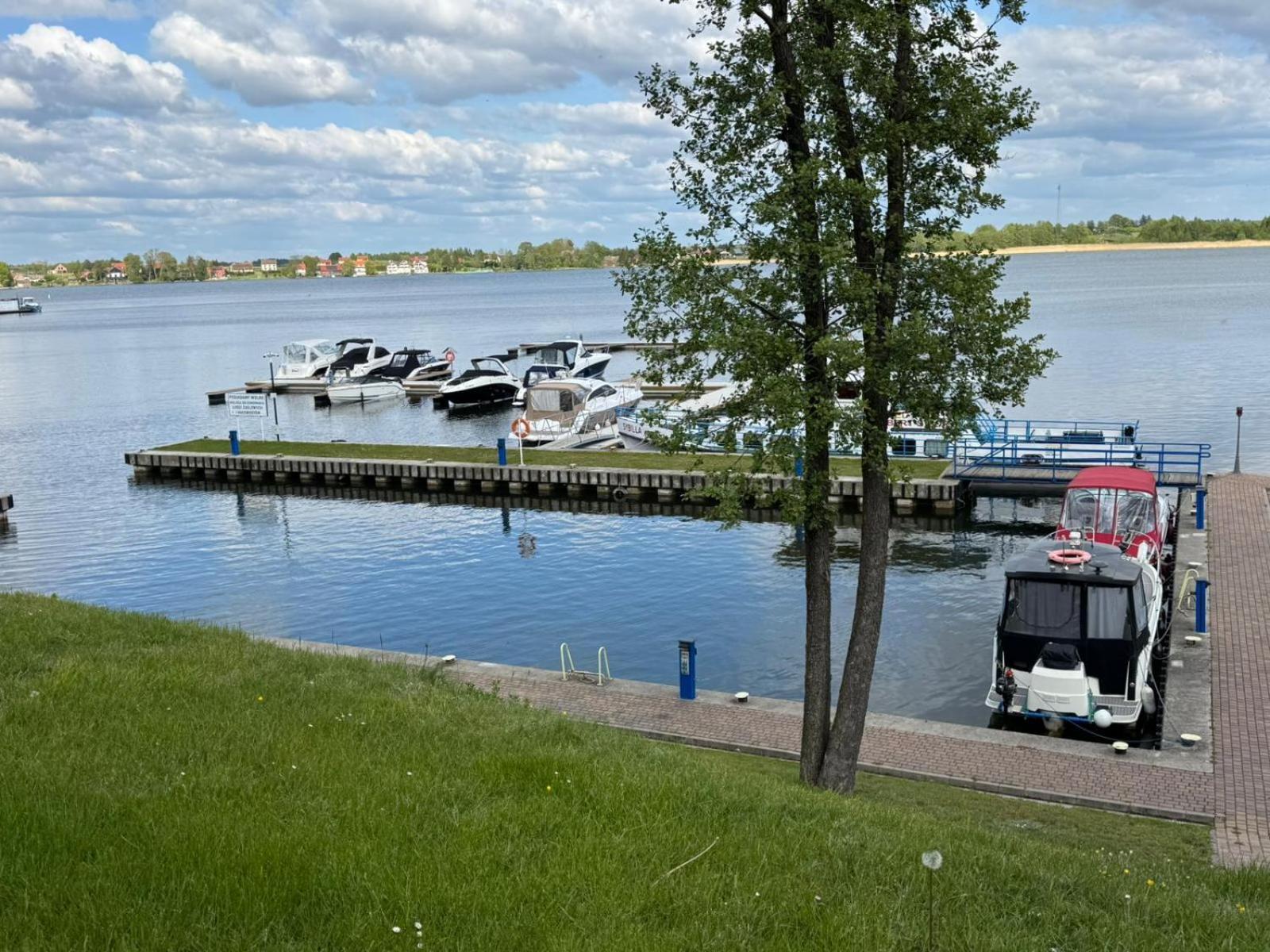 Domek Na Wodzie - Houseboat -Sauna, Taras Na Dachu, Dwie Sypialnie Mikołajki Ngoại thất bức ảnh